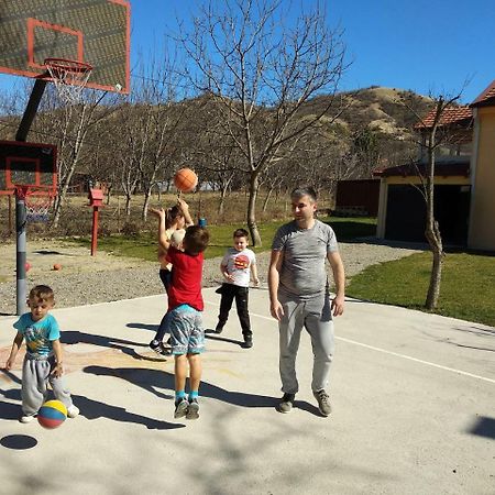 Family House Near Motorway 6 Guests 3 Bedrooms Veles Exterior foto